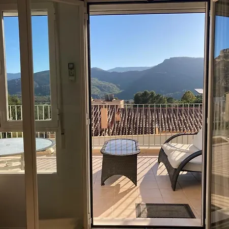 Chulillagreenhouse Holiday home *